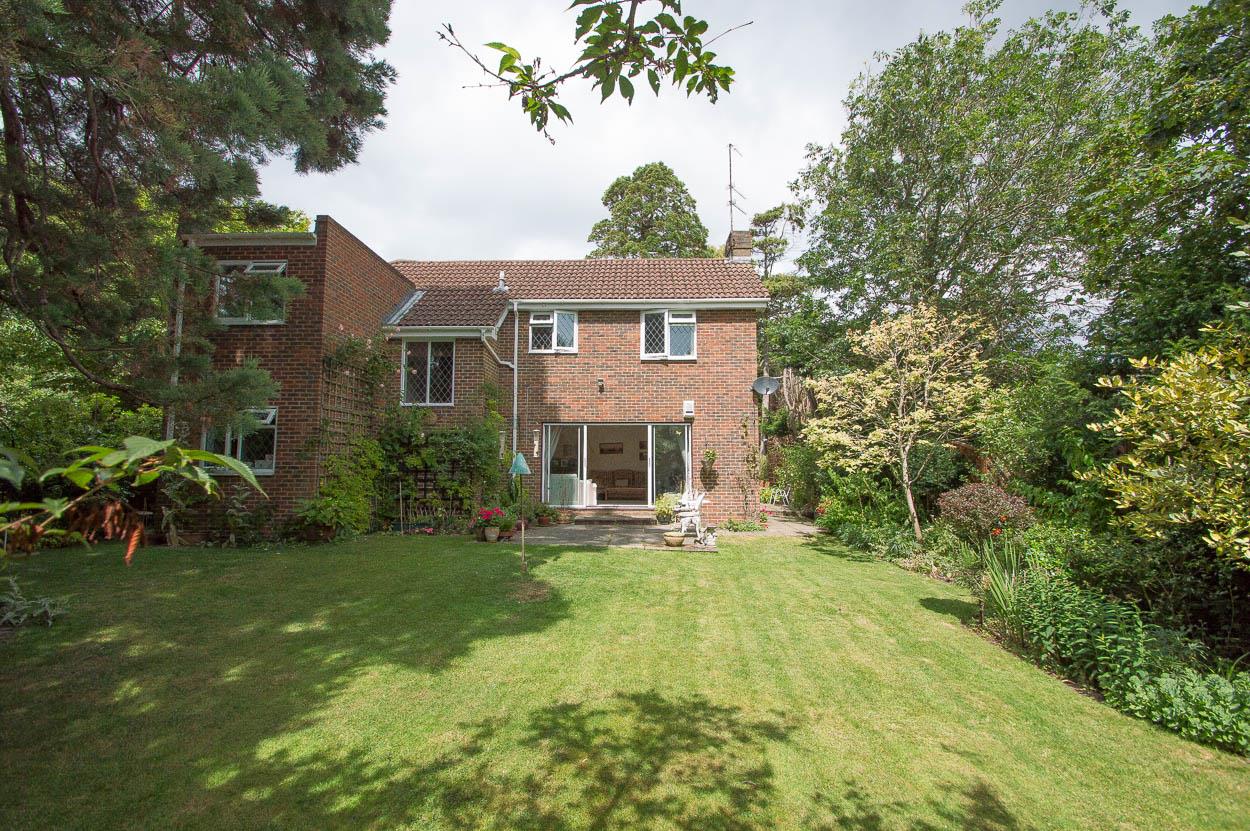 Property Details for Haystoun Park Off Church Street, Willingdon